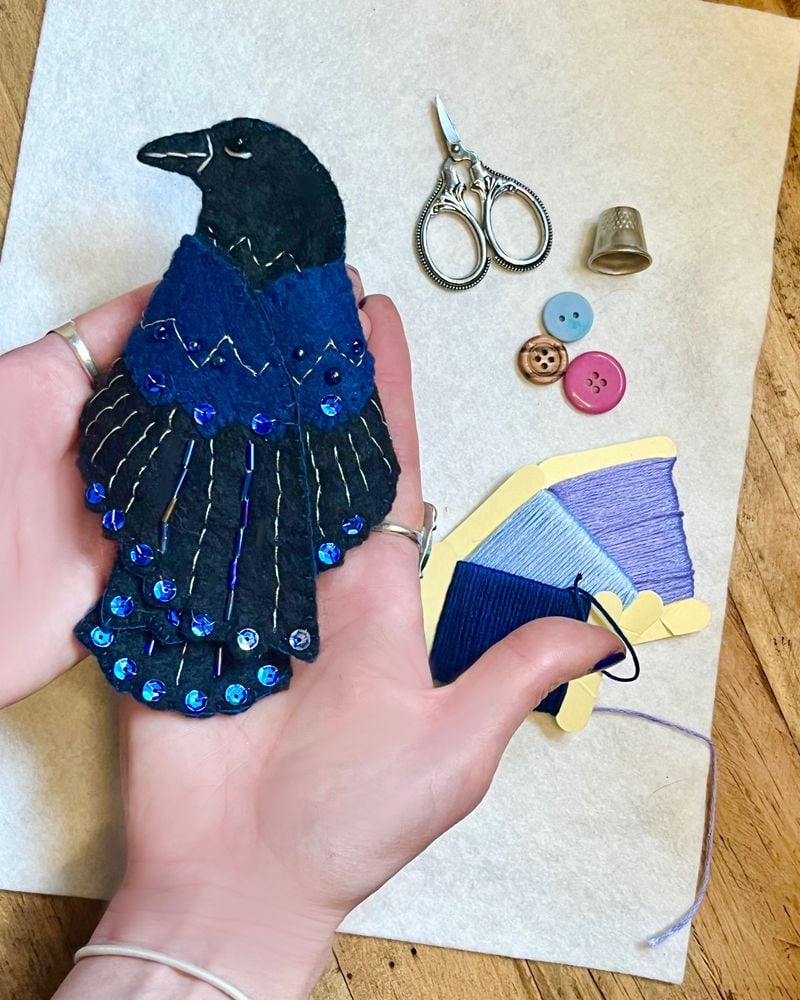 🖤 “Raven’s Keepsake – Guardian of Stitches” 🪡✨